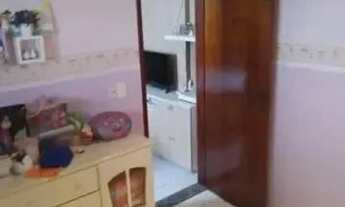 Imagem 7: Casa em rua pública