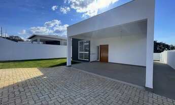 Imagem: CASA NOVA E MARAVILHOSA EM CONDOMÍNIO FECHADO