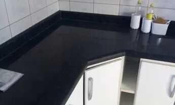 Imagem 6: Compreemore,2/4,1 andar,1 vão de escada, frente de rua,saboeiro( final de linha,financia