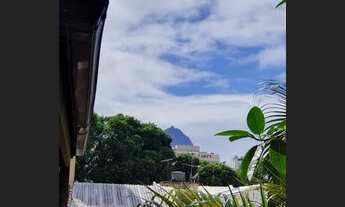 Imagem 3: Bucólica casa com 4 quartos, 2 vagas, terraço e linda vista! Oásis!! Refugio no coração de