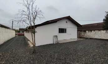 Imagem 3: Casa com 3 Quartos e Espaço Amplo para Locação na Vila Nova