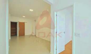 Imagem 6: Apartamento para venda possui 70 metros quadrados com 2 quartos em Copacabana - Rio de Jan