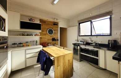 Imagem 3: Apartamento para venda possui 125 metros quadrados com 3 quartos em Embaré - Santos - SP