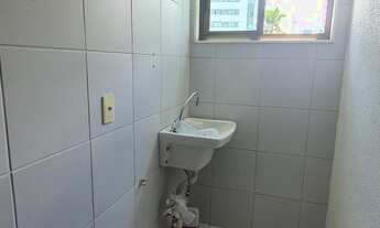 Imagem 2: Apartamento para venda tem 72 metros quadrados com 3 quartos em Graças - Recife - PE