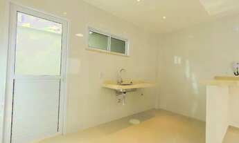 Imagem 6: Casa Duplex Alto Padrão com 2 Quartos, Portão Automático, Cerca e Alarme