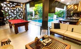 Imagem 4: Casa de condomínio para venda possui 450 metros quadrados com 5 quartos