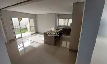 Imagem 7: 04 quartos suítes com armários embutidos, sendo 02 com sacada. Área de serviço