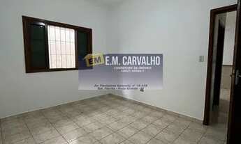 Imagem 7: Casa Geminada à venda, 2 dormitórios, 1 suíte, cozinha com armário, fogão e geladeira, qui