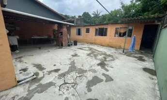 Imagem 1: Casa a venda na praia com 2 quartos, aceita R$ 150 mil + parcelas. Itanhaém/SP