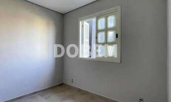 Imagem 7: Casa 2 Dormitórios com 2 Vagas com ótima localização no bairro Jardim Algarve