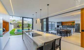 Imagem 4: Casa Residencial, 03 Suítes, 04 Vagas, Piscina, Mossunguê, Curitiba