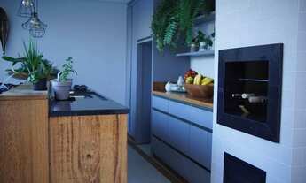 Imagem 3: Casa finamente mobiliada e equipada de 3 andares com elevador em localização privilegiada