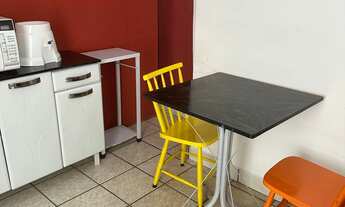 Imagem 2: Kit net mobiliada no Jardim América com vaga para carro