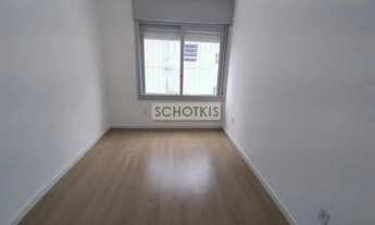 Imagem 6: IMOBILIÁRIA SCHOTKIS ALUGA APARTAMENTO DE 03 DORMITÓRIOS REFORMADO, NA CRISTÓVÃO COLOMBO P