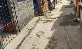 Imagem 3: Casa ? no bairro dá várzea beco D comunidade 21 de abril