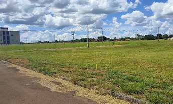 Imagem 6: OPORTUNIDADE ÚNICA! LOTE NA OURO VERDE COM INFRAESTRUTURA COMPLETA - PRONTO PARA CONSTRUIR