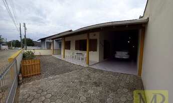 Imagem 2: Excelente imóvel apenas 500 metros da Praia no centro de Penha