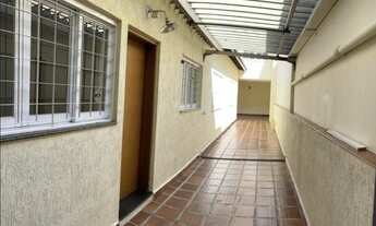 Imagem 6: Casa para aluguel e venda tem 235m2, nom para residência e comercial com 3 quartos