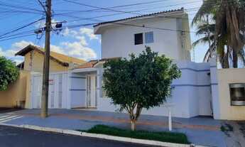 Imagem: Sobrado imponente bem localizado