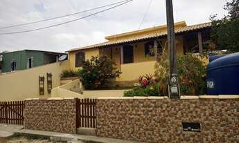 Imagem: Linda casa na quadra do mar