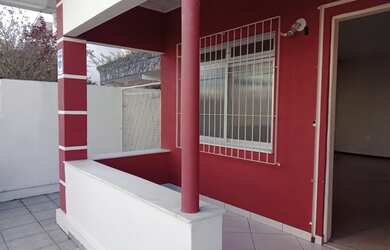 Imagem 2: Casa para aluguel tem 250 metros quadrados com 4 quartos em Vila Operária - Itajaí - SC