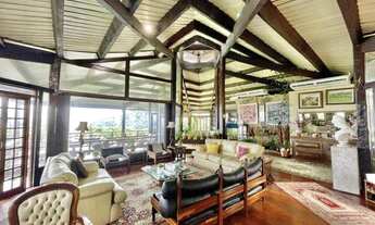 Imagem 12: Charmosa casa assinada por Zanina Caldas com encantadora vista panorâmica!