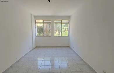 Imagem 3: Kitnet para Locação em São Paulo, Vila Buarque, 1 dormitório, 1 banheiro