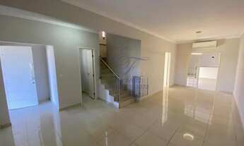 Imagem 2: Casa de condomínio para venda tem 175 metros quadrados com 3 quartos