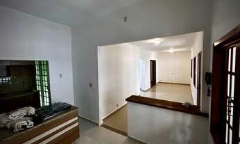 Imagem 5: Casa para aluguel e venda com 140 metros quadrados com 4 quartos, 3 banheiros, 1 suíte