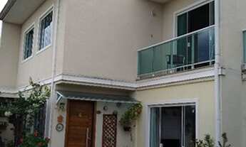 Imagem 1: Sobrado triplex condomínio fechado