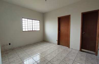 Imagem 4: LONDRINA - CASA PADRÃO - CJ VIVI XAVIER