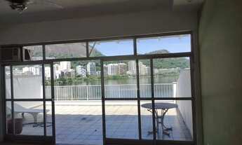 Imagem 2: Cobertura linear, com vista indevassada total para lagoa