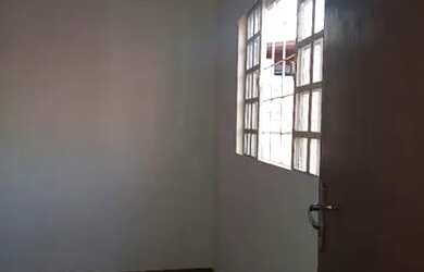 Imagem 3: Alugo casa (Shangrilá-B )com ótima localização