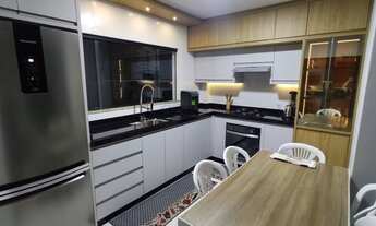 Imagem: Casa em Bombas, perto de tudo!