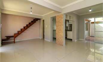 Imagem 2: PORTO ALEGRE - Casa Padrão - Hípica