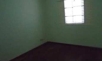 Imagem 6: Casa para aluguel possui 100 metros quadrados com 2 quartos em Vila Rezende - ótima locali