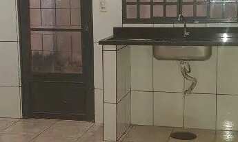 Imagem 3: OPORTUNIDADE ÚNICA! INVESTIDOR! Esquina! Duas casas de 2 Quartos! 216m²! Confira!