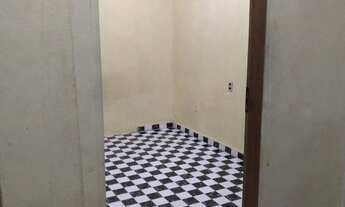 Imagem 2: Aluga-se uma kitinet incluso água e luz