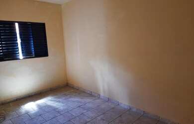 Imagem 5: Casa para Locação em Goiânia, Jardim Atlântico, 4 dormitórios, 1 banheiro, 1 vaga