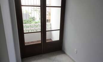 Imagem 6: Apartamento de frente, sol da manhã, em excelente localização! Composto por 2 quartos (sen