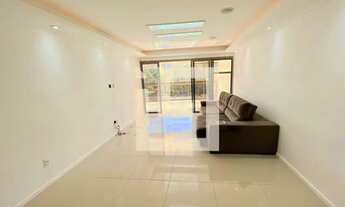 Imagem 7: FRENTE + VARANDÃO FECHADO COM BLINDEX - 3 QUARTOS COM ARMÁRIOS PLANEJADOS, SENDO 1 SUÍTE