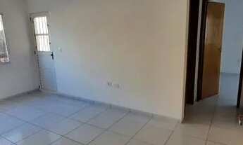 Imagem 5: Casa em privê/ 2 quartos/ suíte/ 1° andar