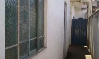 Imagem 4: Galpão com três barracões