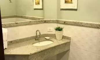 Imagem 3: CASA TRIPLEX, REFORMADA, COM VISTA TOTAL AO MAR