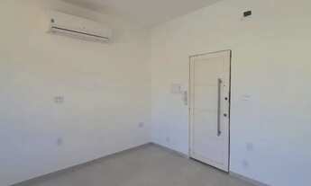 Imagem 7: Sala toda reformada no bairro do Méier, com 40 m2 - Locação ou Venda