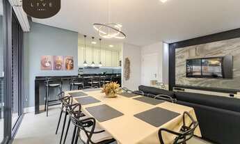 Imagem 2: Apartamento de alto padrão, mobiliado, completo, para locação no Edifício Coppa, no bairro