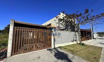 Imagem: Casa com piscina e 4 dormitórios a venda