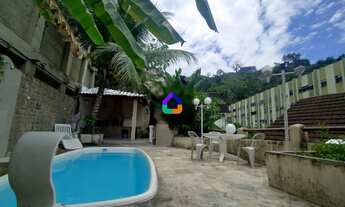 Imagem 2: Casa com 4 Quartos e Piscina na Glória, RJ