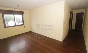 Imagem 4: Apartamento Amplo para Locação na Dom Pedro II - Próximo à UCPel e Excelente Iluminação