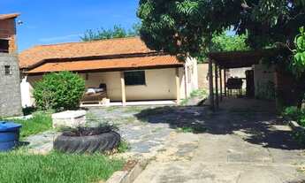 Imagem 7: Vendo casa em São Francisco-MG- Ótima localização - Terreno amplo com 1.058 m²